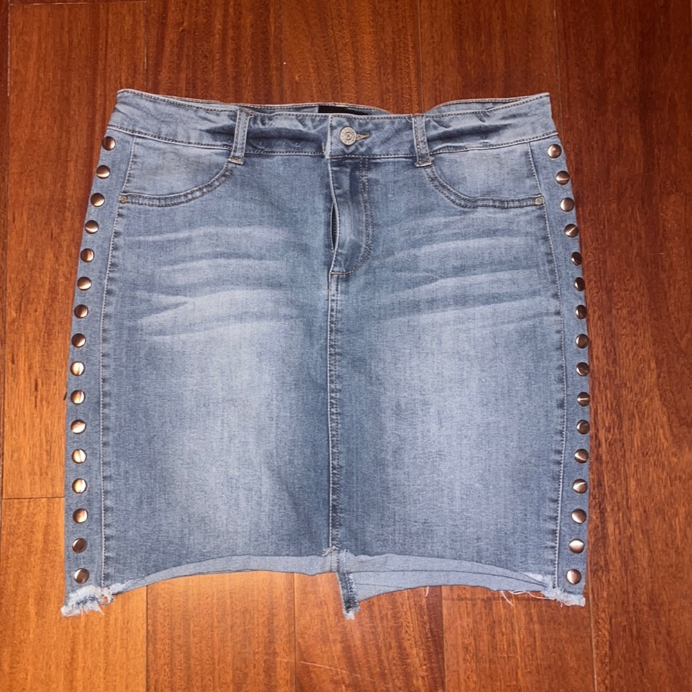 Celebrity pink jean skirt